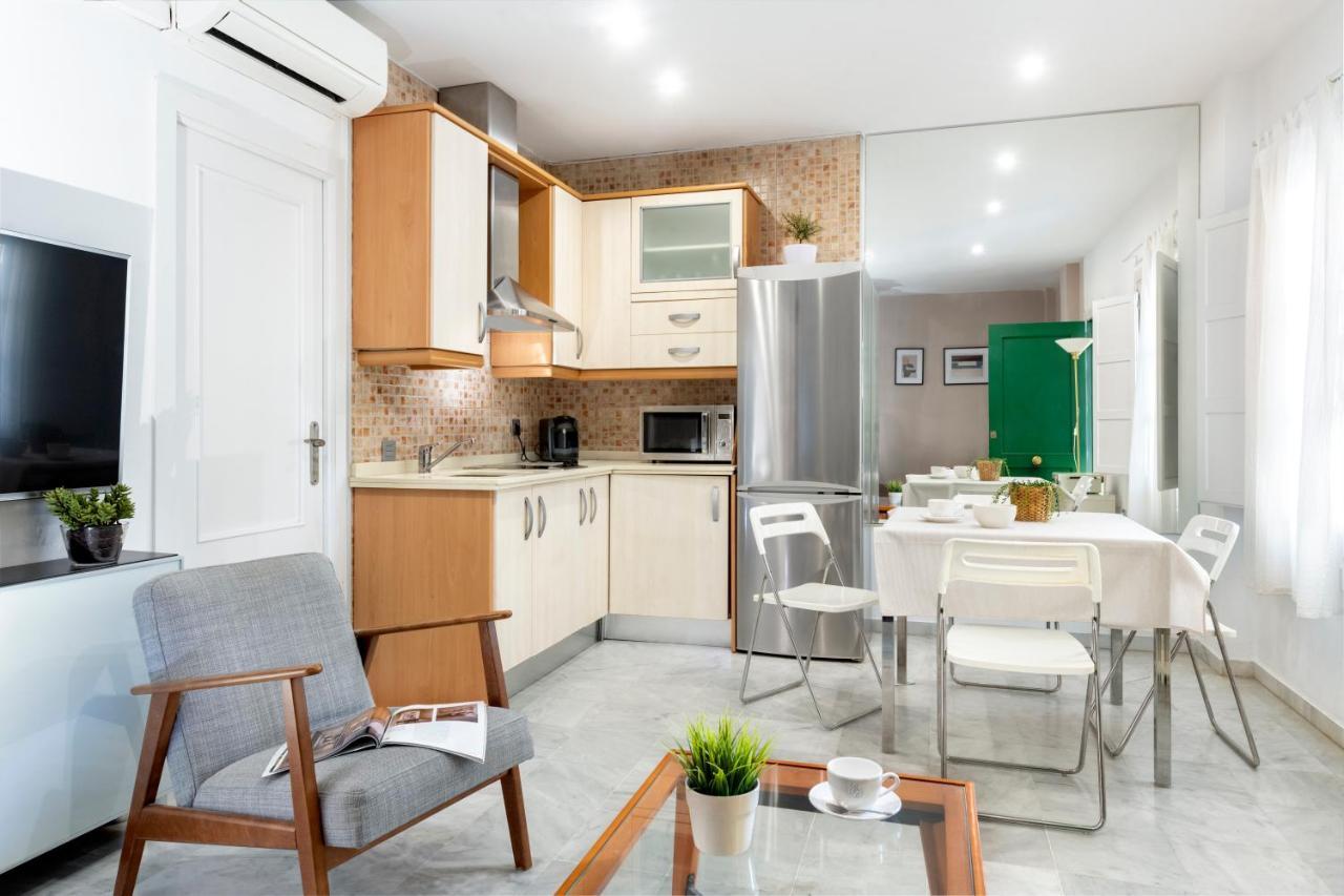 Con Terraza En Centro By Rent Me * Sevilla